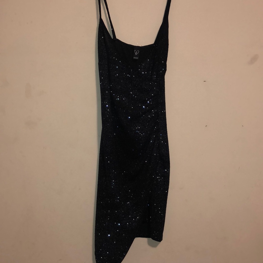 black sparkly homecoming dress
